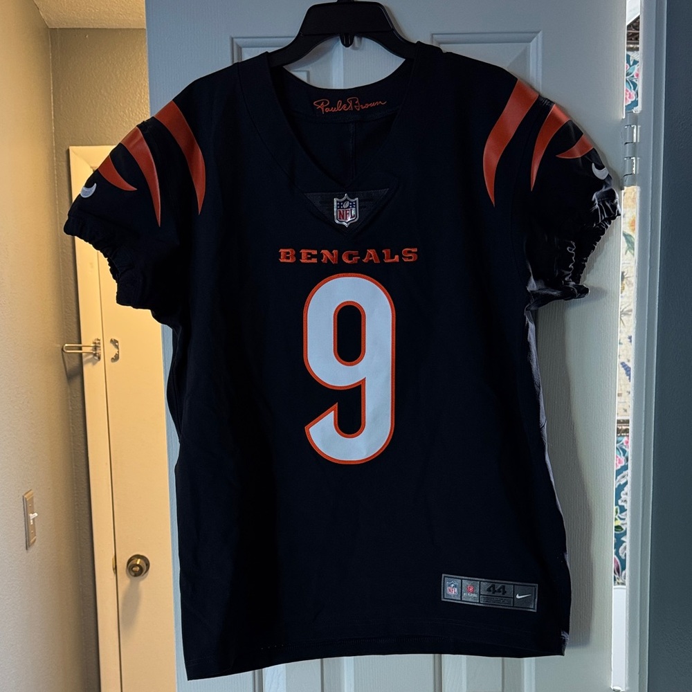 Nike Bengals Joe Burrow On Field Jersey